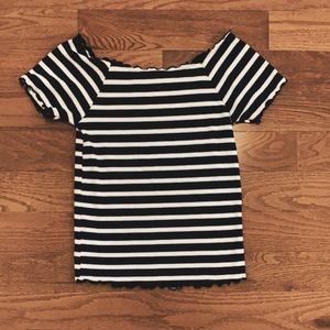 Off the shoulder trendy stripped ruffle shirt